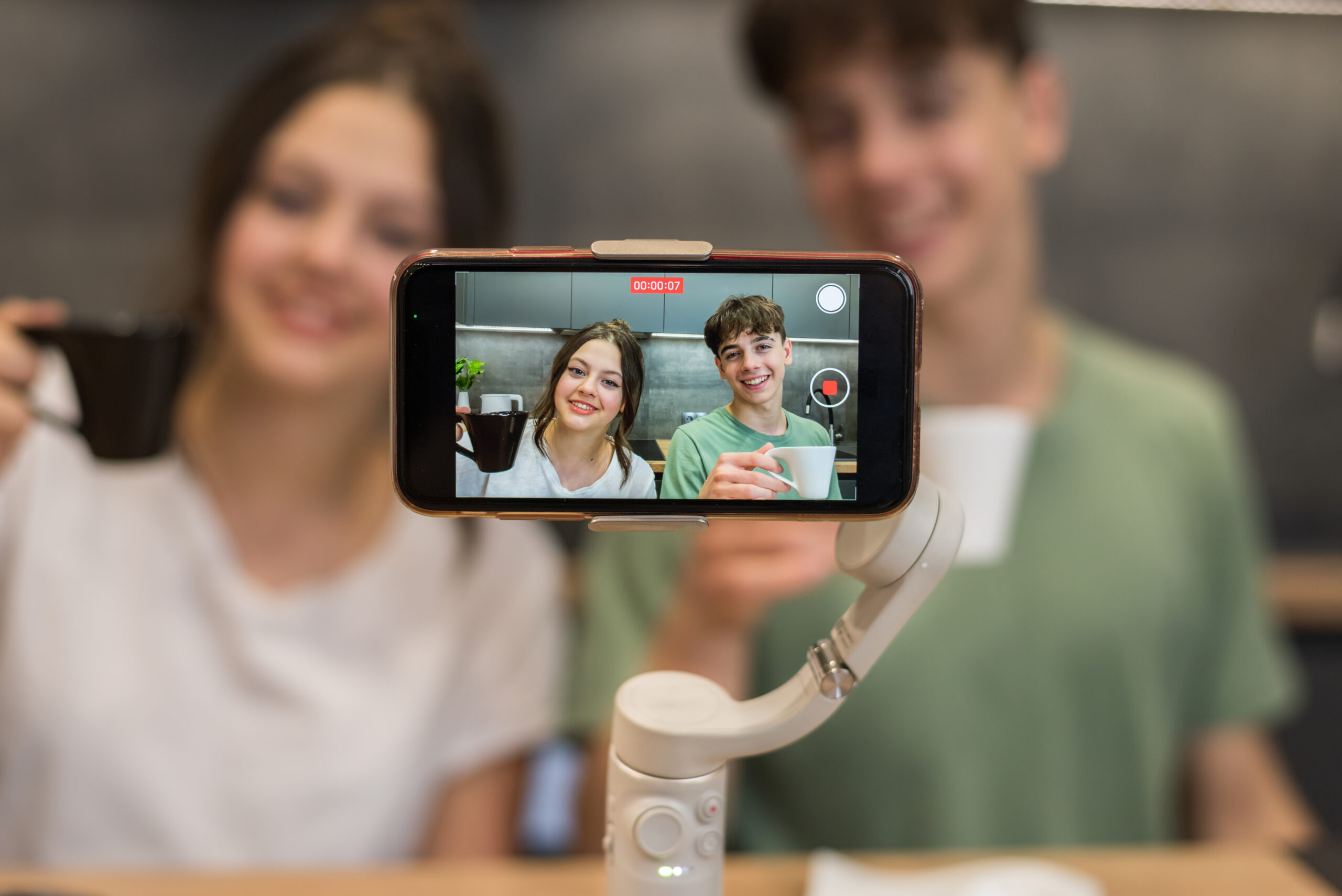 Promouvoir sa marque avec des influenceurs et vivre de son influence